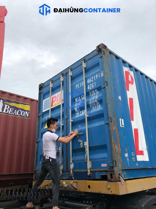 Đại Hùng Container chuyên bán container kho từ 10ft đến 45ft chất lượng đạt trên 70%