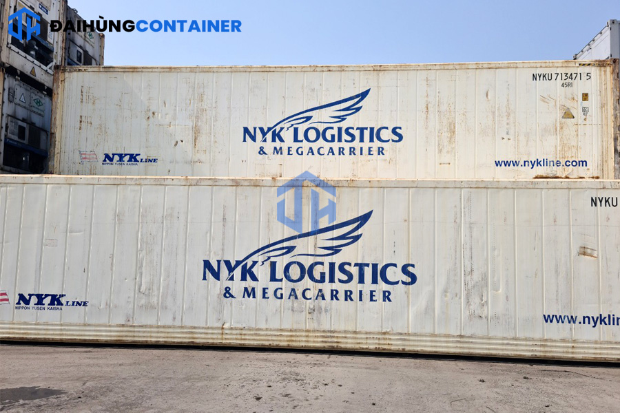 Đại Hùng Container sở hữu kho bãi rộng rãi và số lượng lớn container có sẵn